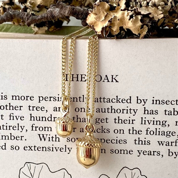 Oak on sale leaf charm