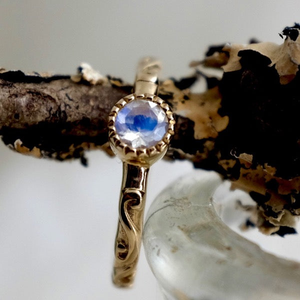 Solid gold clearance moonstone ring